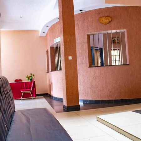 Deka Hotel Ngara Equity Nairobi Extérieur photo